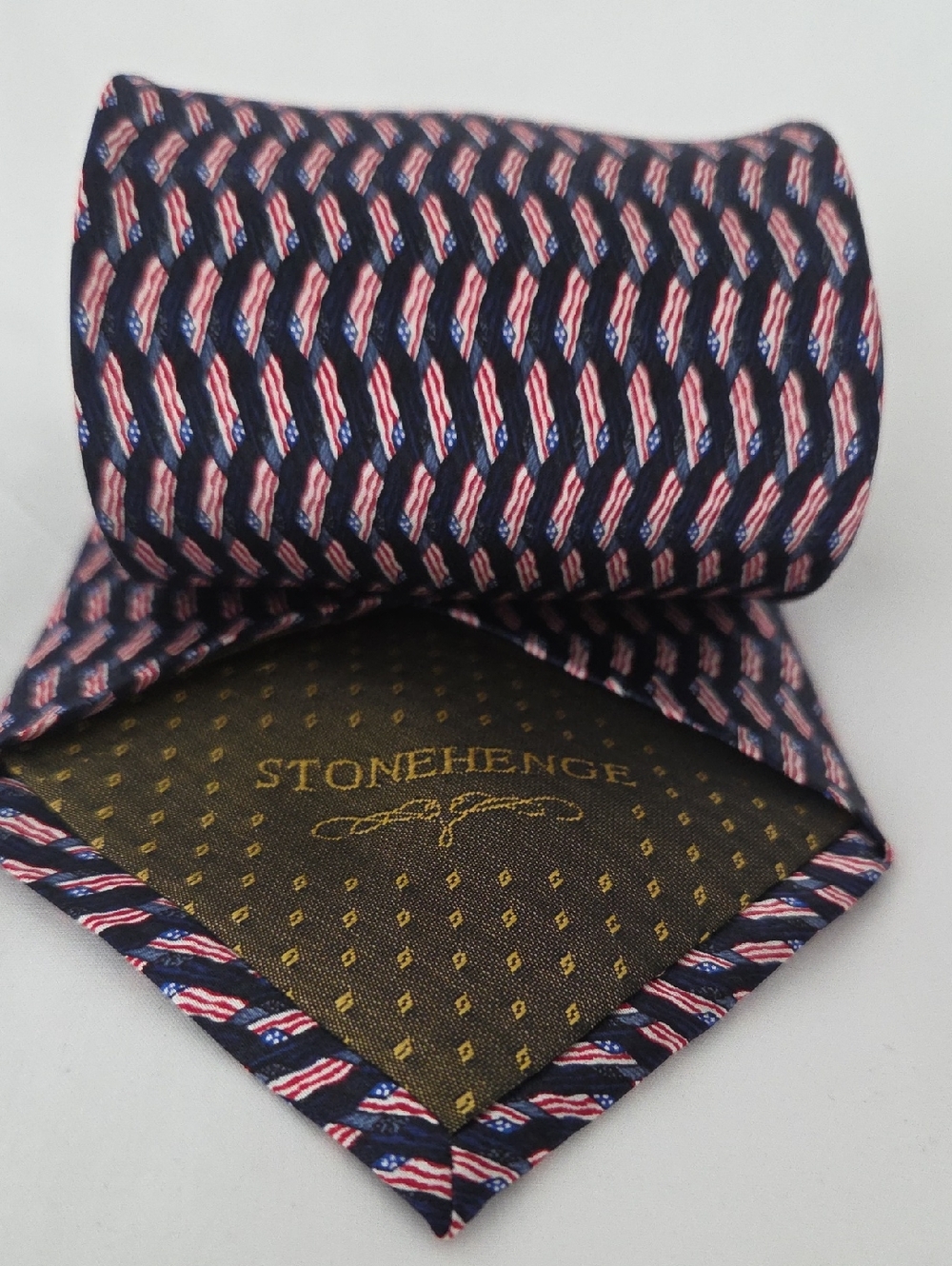 Stonehenge Navy and Pink Patterned Men's Tie